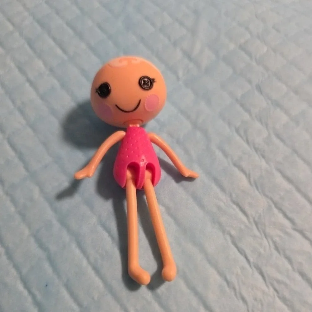 Lalaloopsy Tinies Series 1 Berry Jar-in-Pieces Mini Figure Pink Strawberry 1.5in